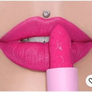 Jeffree Star Velvet Trap Matte Lipstick    (Pink Box) Hot Commodity